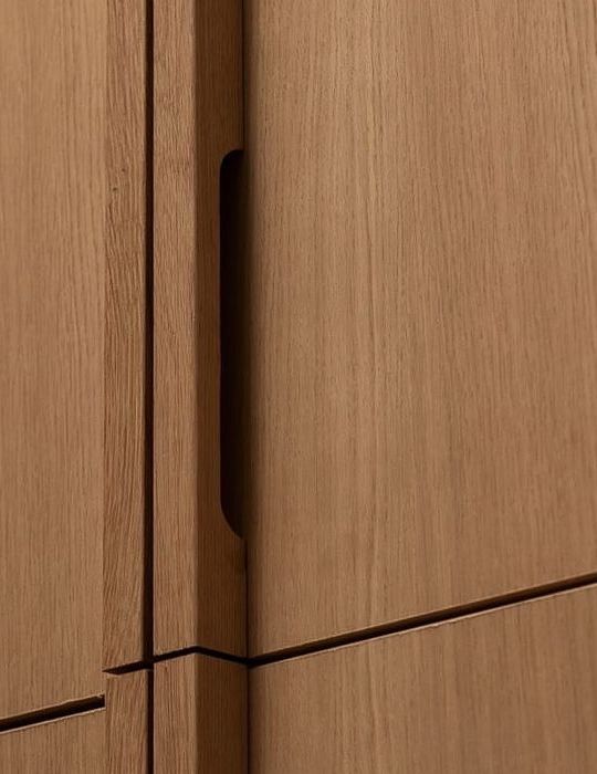 Routed oak pull up close